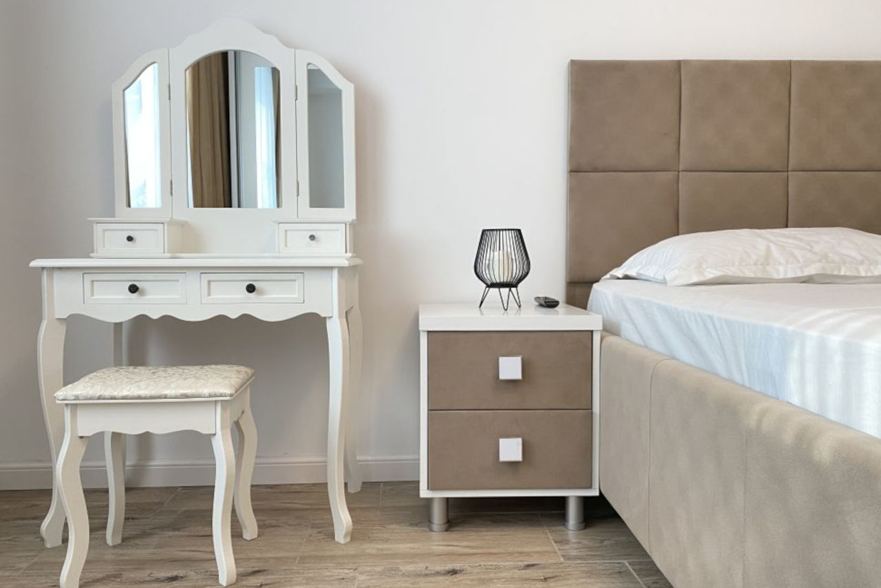 Apartament amenajat aparte, chiar lângă plajă