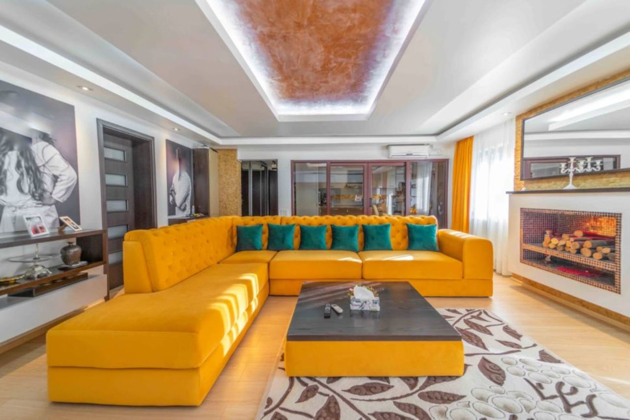 Apartament cu 3 camere în zonă centrală, renovat în totalitate